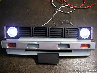 タミヤ ハイラックス・ハイリフト製作記 ～ CC-01に添付のLEDユニットを取り付ける